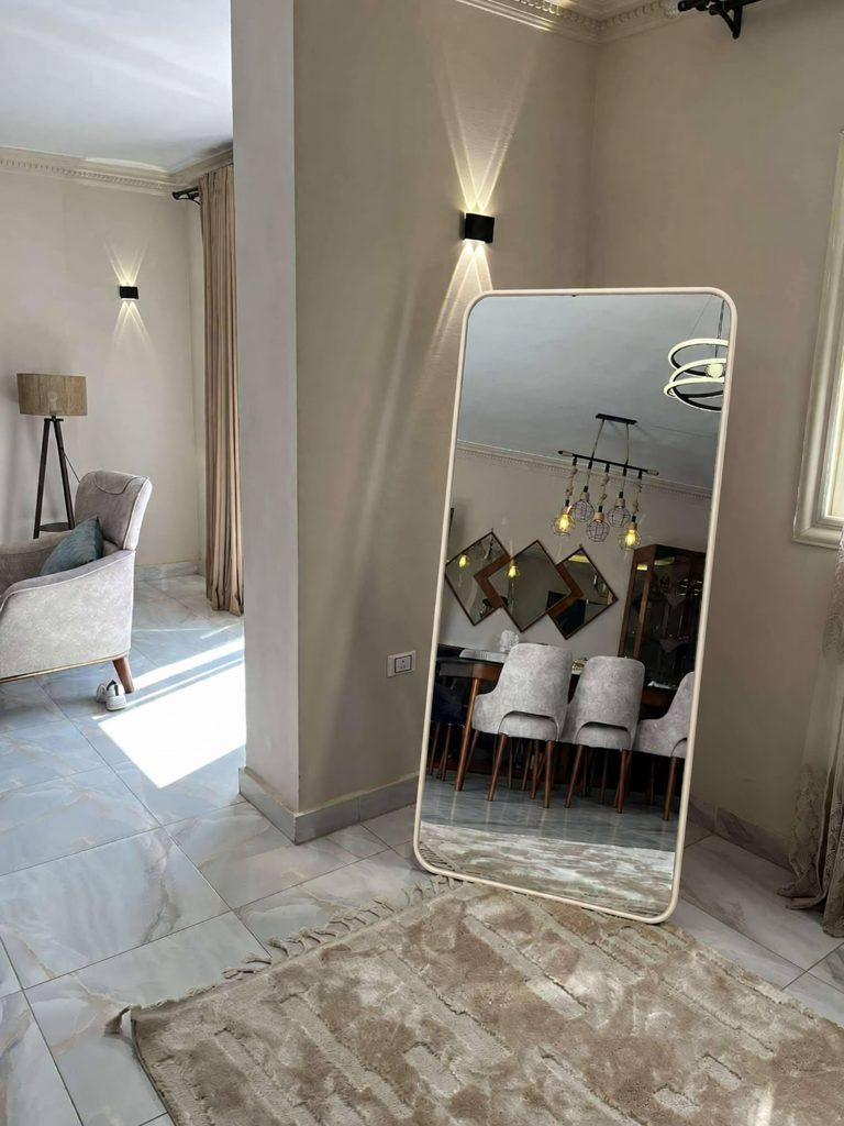 Modern Mirror with Soft Curved Edges - Black Frame (160×60 cm, Off-White)