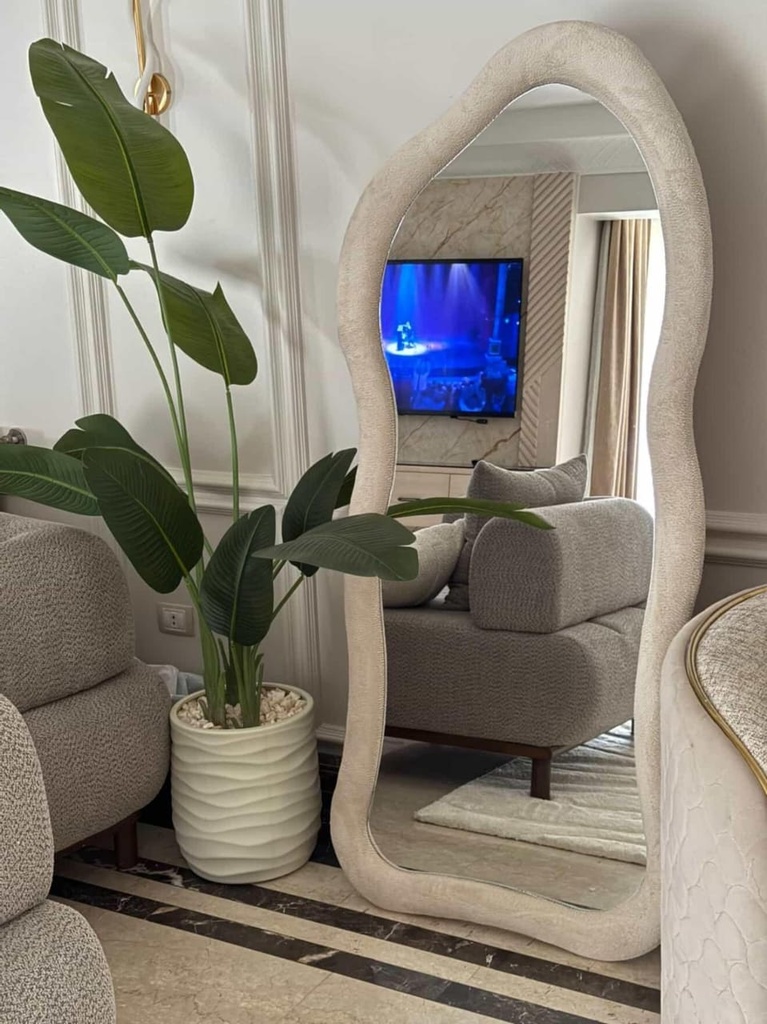 Mirror Store atelier piece